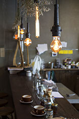 image of edison bulbs at roots cafe in bangkok