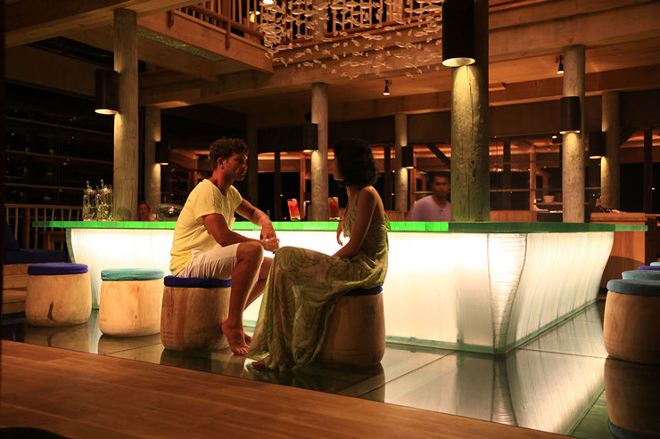 Glass Freeform Bar, Six Senses Laamu Resort, Maldives designed by kevin christison from object design studio, bangkok, thailand