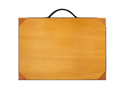 slim carry case made from new zealand Kauri timber with kid leather handle and black lacquer finish